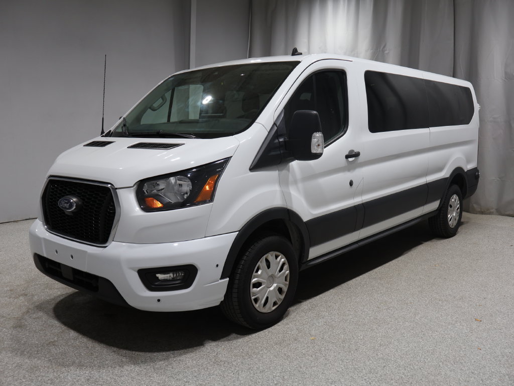 Used 2024 Ford Transit 350 XLT RWD image 7