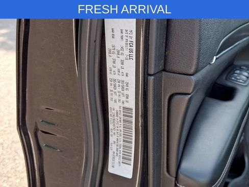 Used 2016 Jeep Grand Cherokee Limited AWD/4WD image 28
