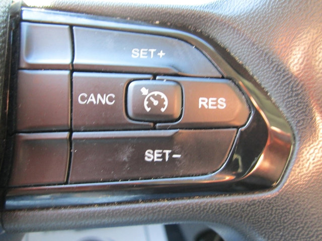 Used 2023 RAM ProMaster 2500 FWD image 12