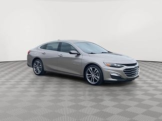 Used 2022 Chevrolet Malibu LT FWD video 2