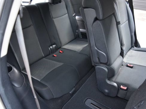 Used 2017 Nissan Pathfinder S image 45