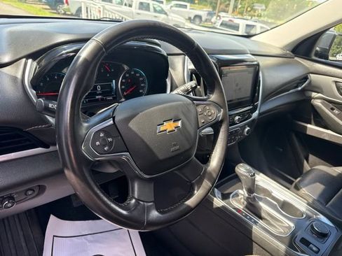 Used 2019 Chevrolet Traverse LT w/ LT Premium Package AWD/4WD image 30