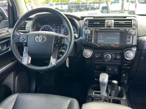 Used 2019 Toyota 4Runner TRD Off-Road Premium AWD/4WD image 23