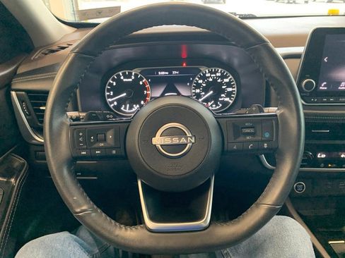 Used 2023 Nissan Rogue SV w/ SV Premium B Package AWD/4WD image 5