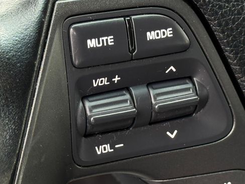 Used 2016 Kia Forte EX FWD image 13