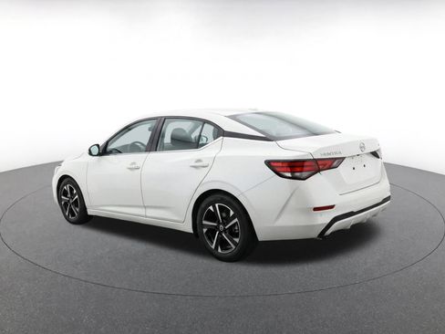 Used 2025 Nissan Sentra SV FWD image 7