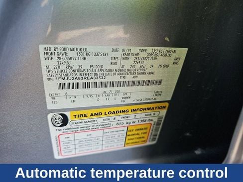 Used 2024 Ford Expedition Limited image 18