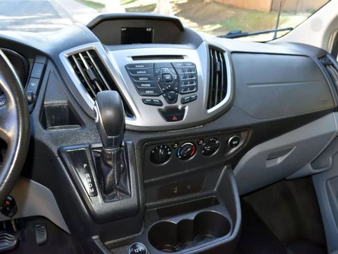 Used 2017 Ford Transit 350 XLT image 19