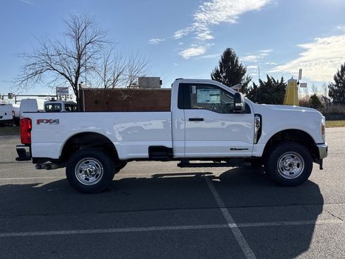 New 2026 Ford F350 XL w/ FX4 Off-Road Package image 2
