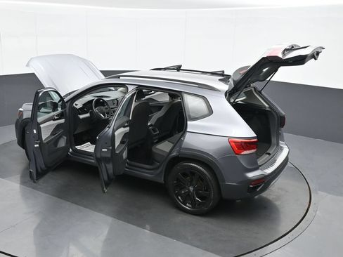 Used 2023 Volkswagen Taos S AWD/4WD image 38