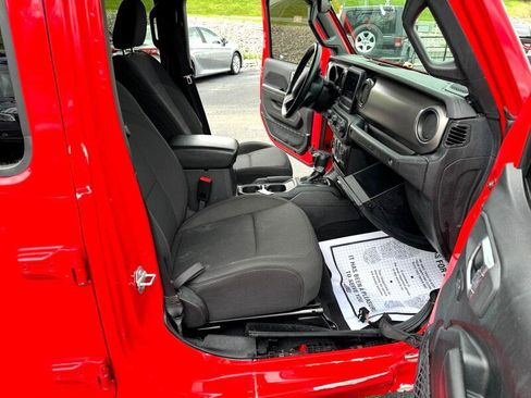 Used 2018 Jeep Wrangler Unlimited Sport S image 15