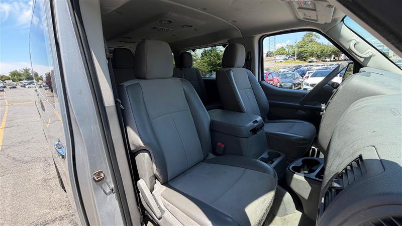 Used 2017 Nissan NV 3500 SV RWD image 14