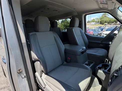 Used 2017 Nissan NV 3500 SV RWD image 14