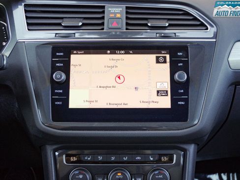 Used 2020 Volkswagen Tiguan SEL image 20