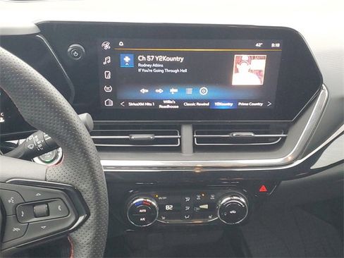 Certified 2025 Chevrolet Trax RS w/ Driver Confidence Package image 13