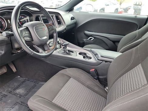 Used 2023 Dodge Challenger SXT image 11