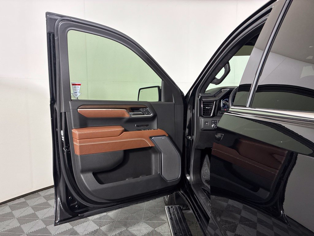 Used 2025 GMC Sierra 1500 Denali Ultimate AWD/4WD image 23