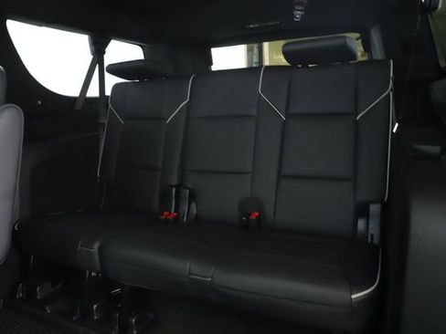 Used 2025 Cadillac Escalade ESV Sport w/ Touring Package image 29