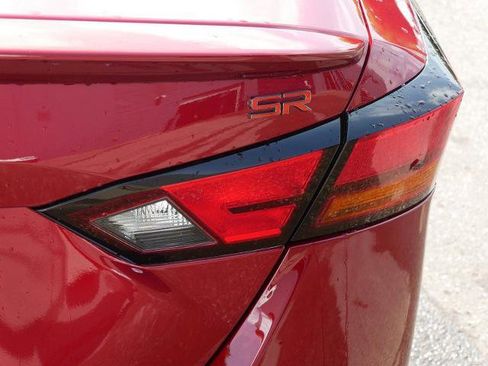 Certified 2023 Nissan Altima 2.5 SR w/ SR Premium Package FWD image 10