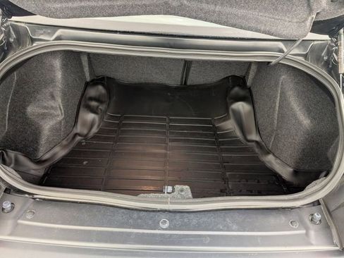 Used 2022 Dodge Challenger R/T w/ Blacktop Package image 25