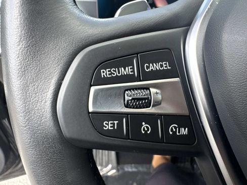 Used 2024 BMW 330i Sedan image 29