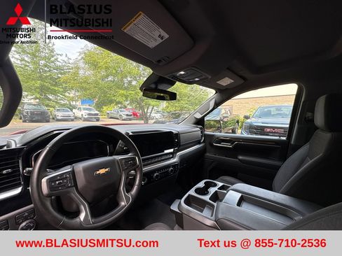 Used 2024 Chevrolet Silverado 1500 LT AWD/4WD image 18
