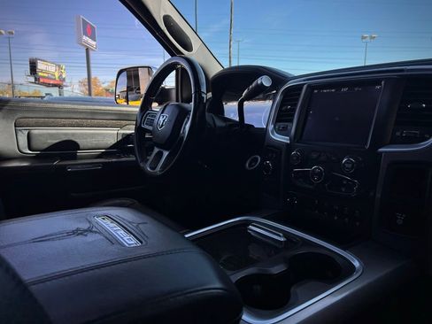 Used 2018 RAM 2500 Limited image 47