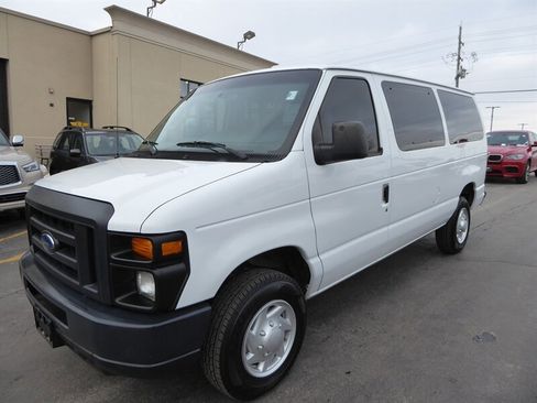Used 2013 Ford E-350 and Econoline 350 XL image 3