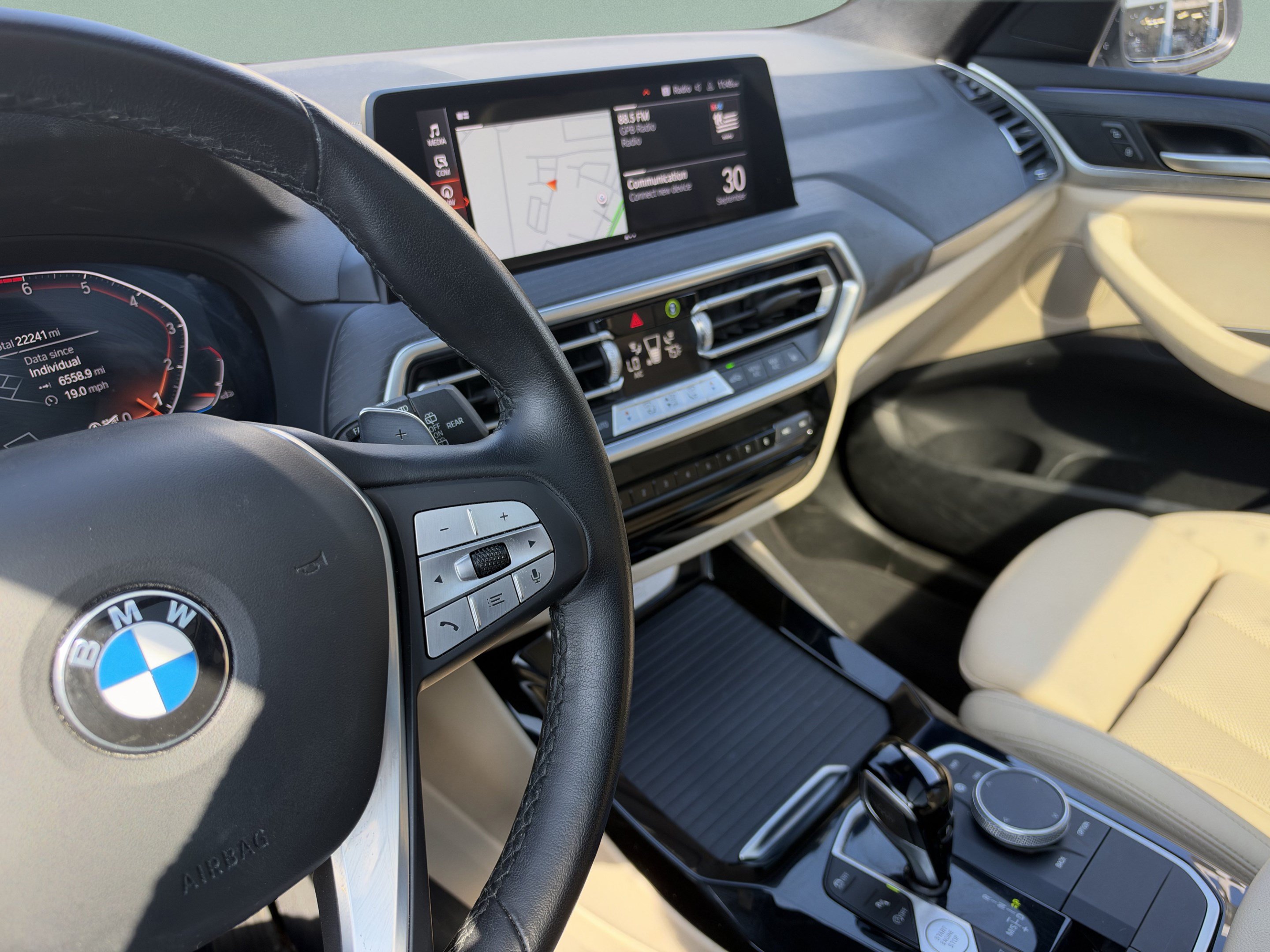 Used 2022 BMW X3 xDrive30i w/ Convenience Package w/ZPA AWD/4WD image 15