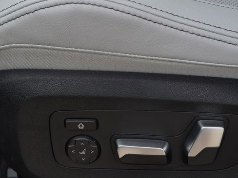 New 2026 BMW X5 xDrive50e w/ M Sport Package image 31