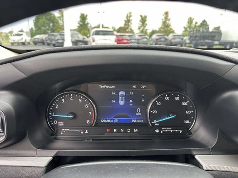 Used 2020 Ford Explorer XLT w/ Equipment Group 202A AWD/4WD image 16