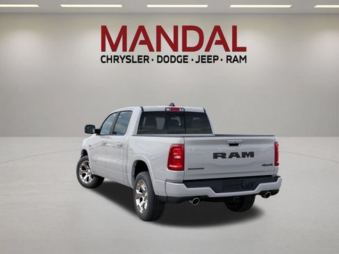 New 2026 RAM 1500 Big Horn AWD/4WD image 3