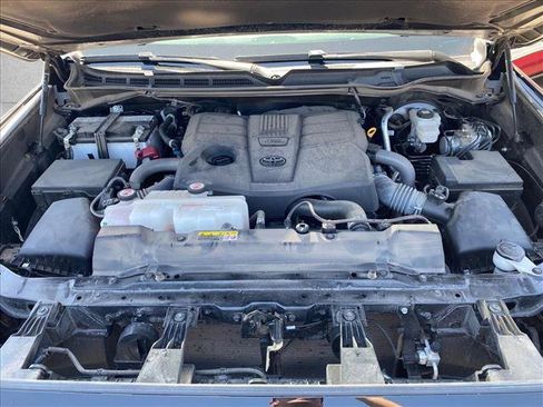 Used 2024 Toyota Tundra SR5 w/ SR5 Premium Package AWD/4WD image 28