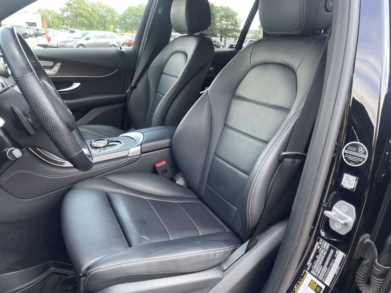 Used 2019 Mercedes-Benz GLC 300 4MATIC image 12