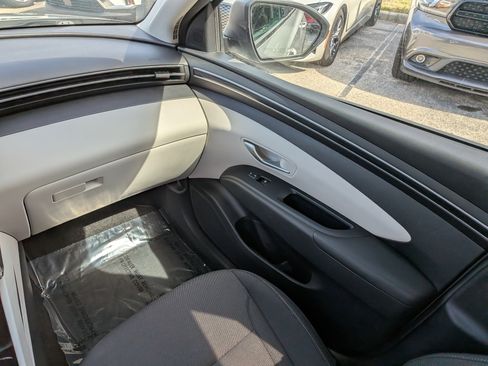 Used 2022 Hyundai Tucson SEL FWD image 18