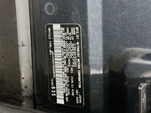 Used 2024 Mitsubishi Outlander SE image 12