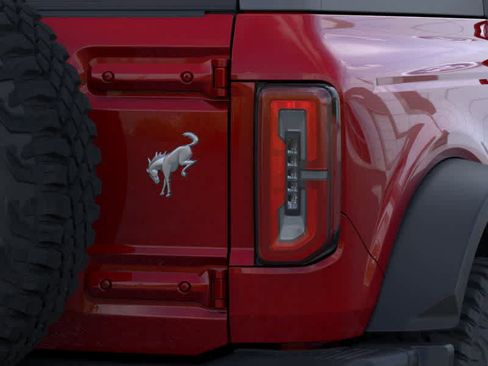 New 2025 Ford Bronco Badlands w/ Sasquatch Package AWD/4WD image 23