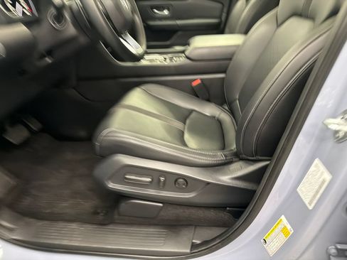 Used 2023 Honda Pilot Touring image 10