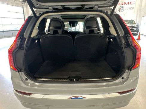 Used 2025 Volvo XC90 B6 Plus AWD/4WD image 35