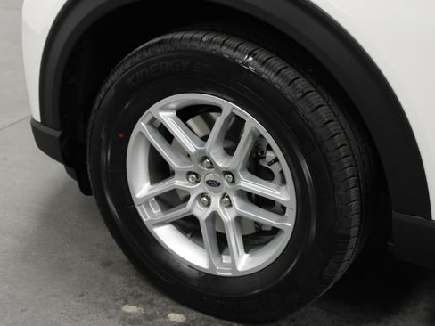 New 2026 Ford Explorer Active image 10