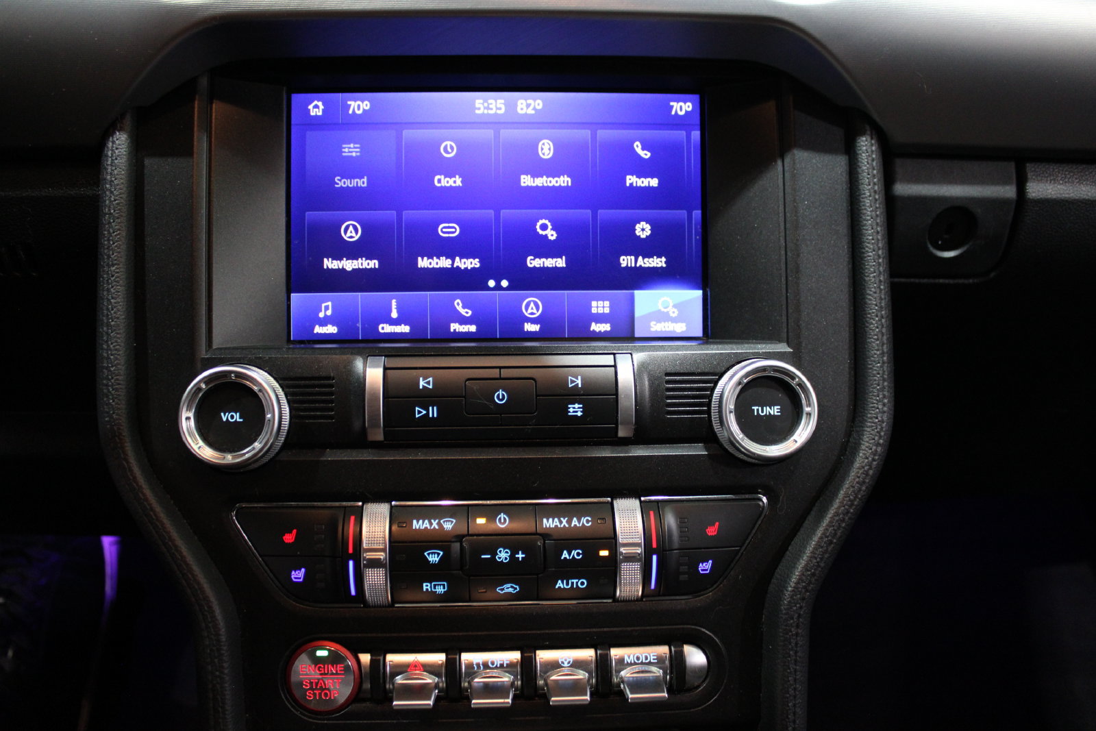 Used 2020 Ford Mustang Premium RWD image 28