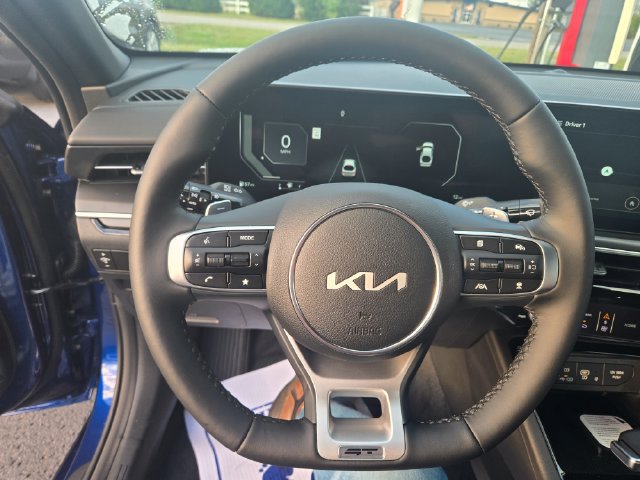 New 2027 Kia K5 GT w/ GT1 Package FWD image 17