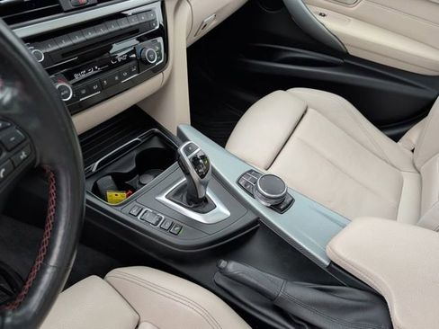 Used 2018 BMW 330i xDrive Sedan AWD/4WD image 33