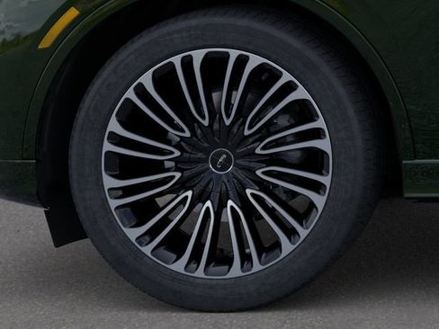 New 2026 Lincoln Aviator Black Label w/ Dynamic Handling Package AWD/4WD image 19