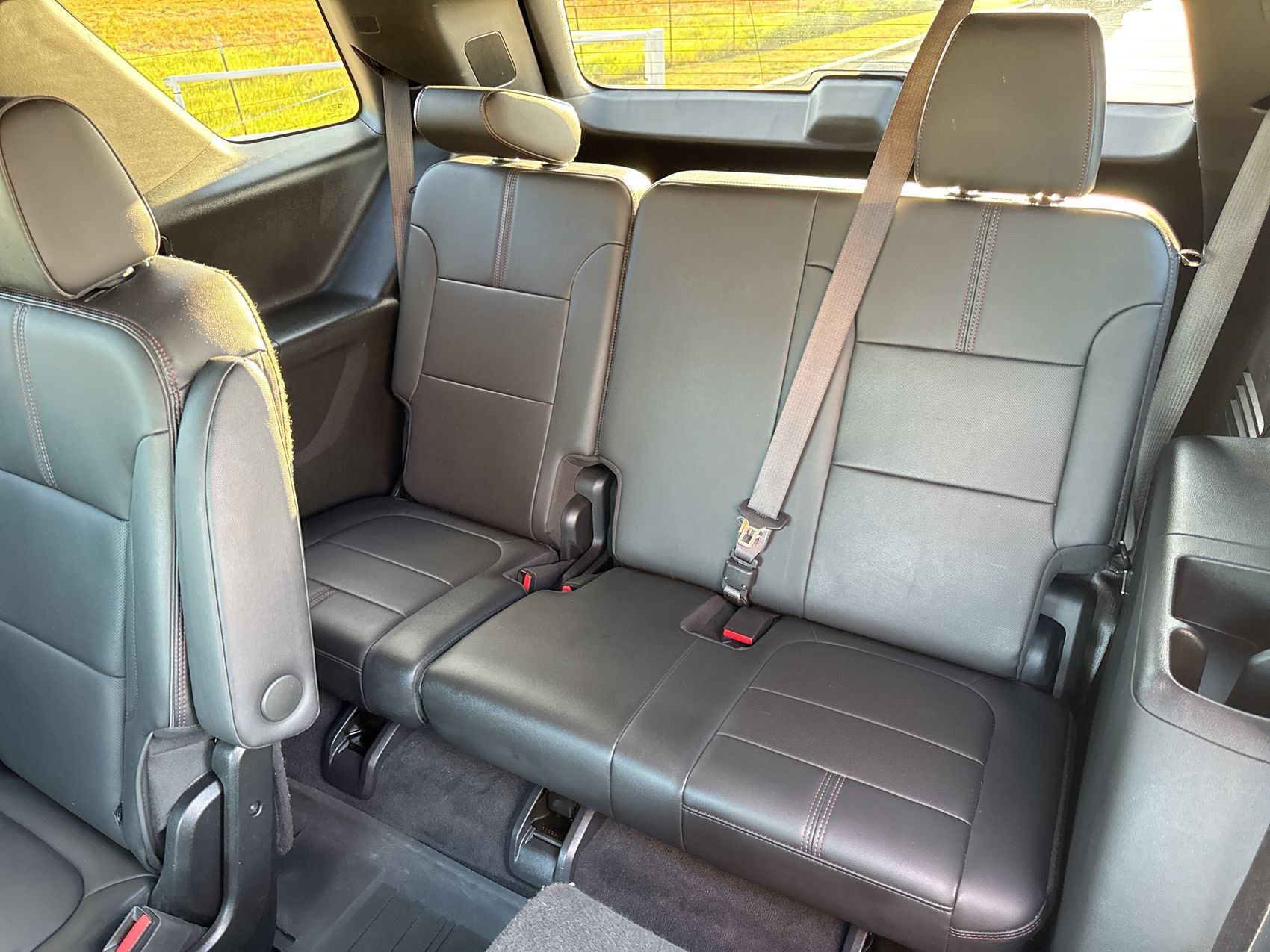 Used 2023 Chevrolet Traverse RS FWD image 22