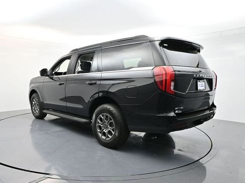 New 2025 Ford Expedition Active image 5