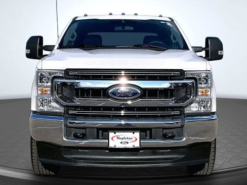 Used 2021 Ford F250 XLT AWD/4WD image 3