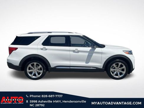 Used 2020 Ford Explorer Platinum w/ Premium Technology Package AWD/4WD image 2