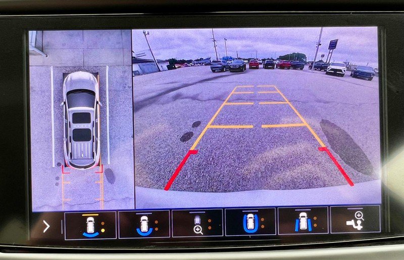 Used 2021 Buick Enclave Avenir w/ Avenir Technology Package AWD/4WD image 23