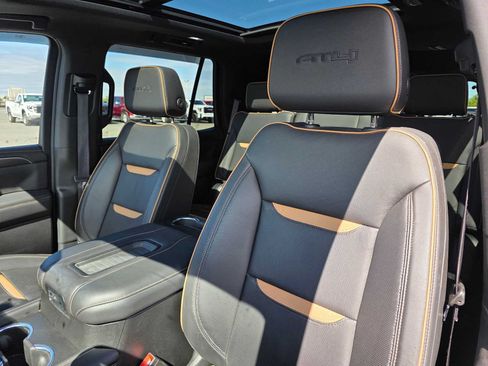 Used 2023 GMC Yukon AT4 w/ AT4 Premium Plus Package AWD/4WD image 21